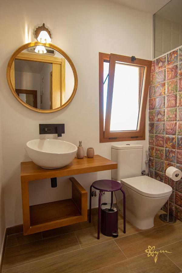 Apartamentos Turisticos Abrilymarzo Касерес Екстер'єр фото